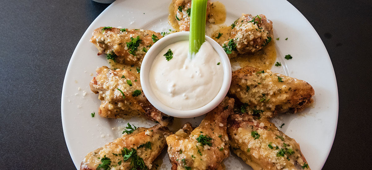 PARMESAN GARLIC CHICKEN WINGS